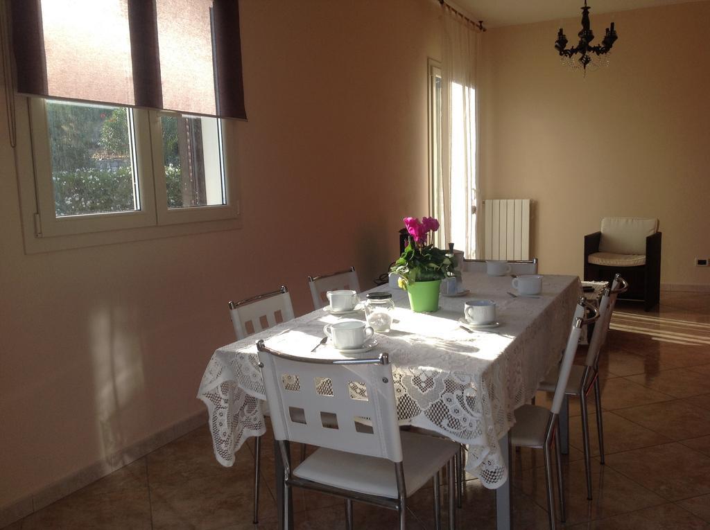 Agriturismo Da Lui Bordighera Habitación foto
